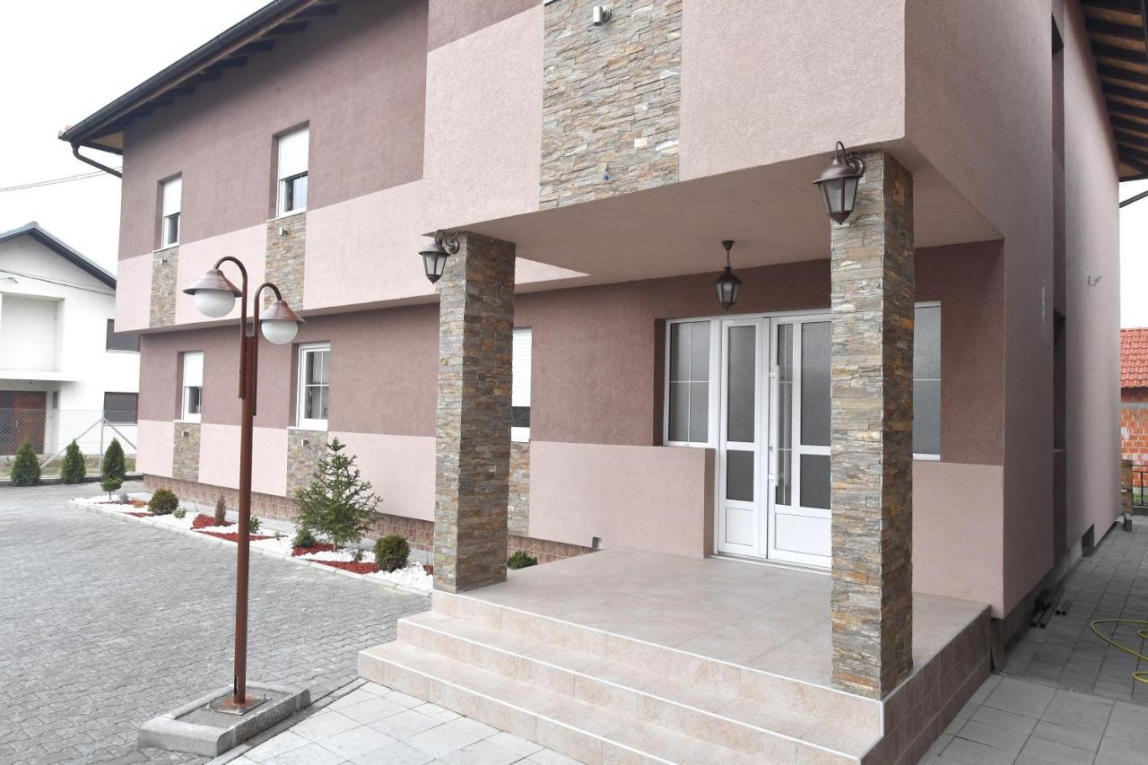 Olimp Motel Kraljevo Eksteriør billede